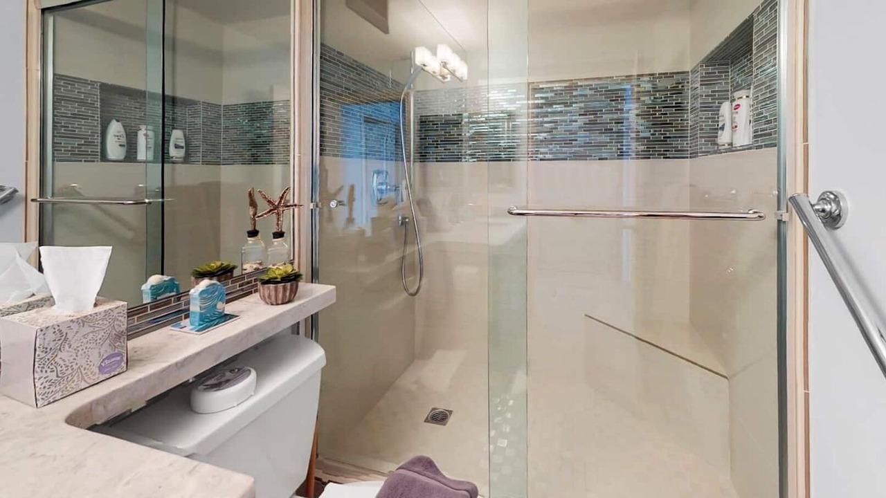 Photo of Bathroom in North Pacific Beach
