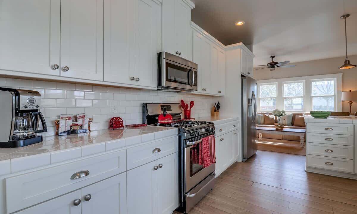 Photo of Kitchen in Beach Barber Tract