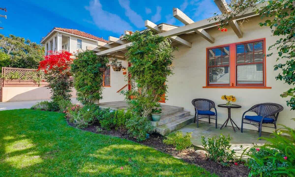 Photo of Patio Balcony in Beach Barber Tract