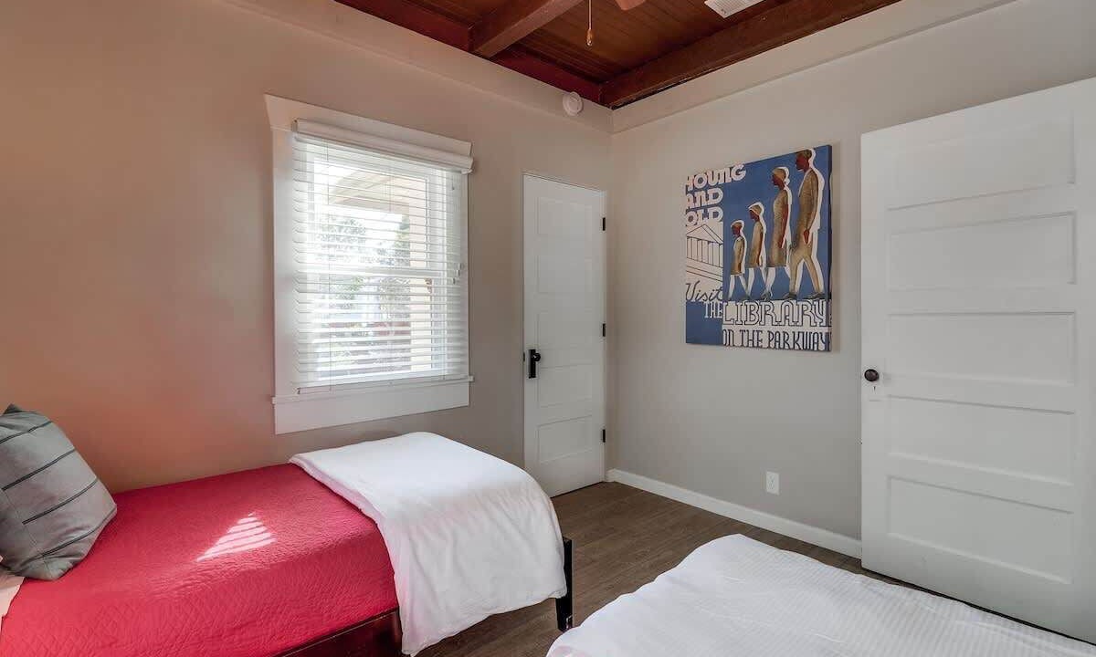 Photo of Bedroom in Beach Barber Tract