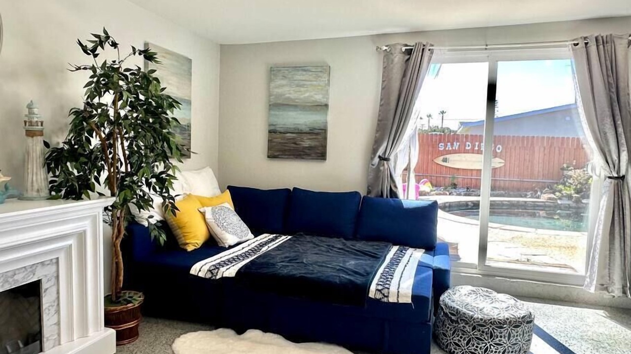 Photo of Livingroom in North Clairemont