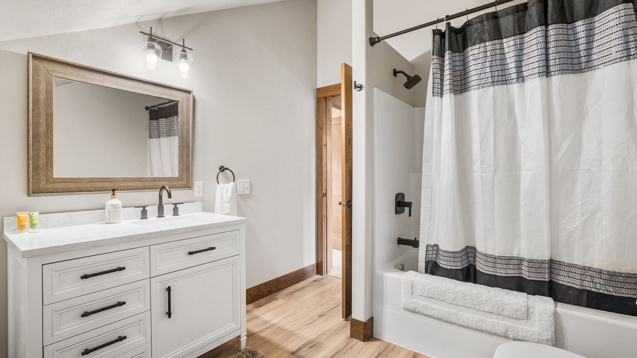 Photo of Bathroom in Ronald