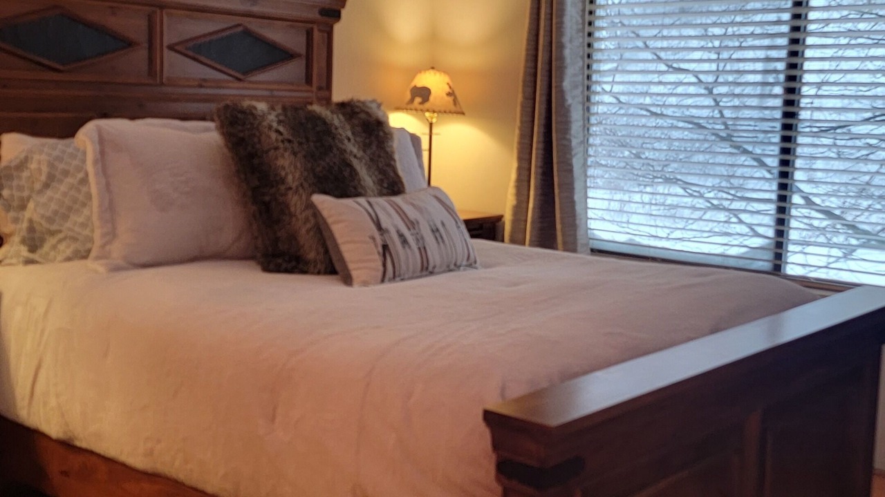Photo of Bedroom in Champion