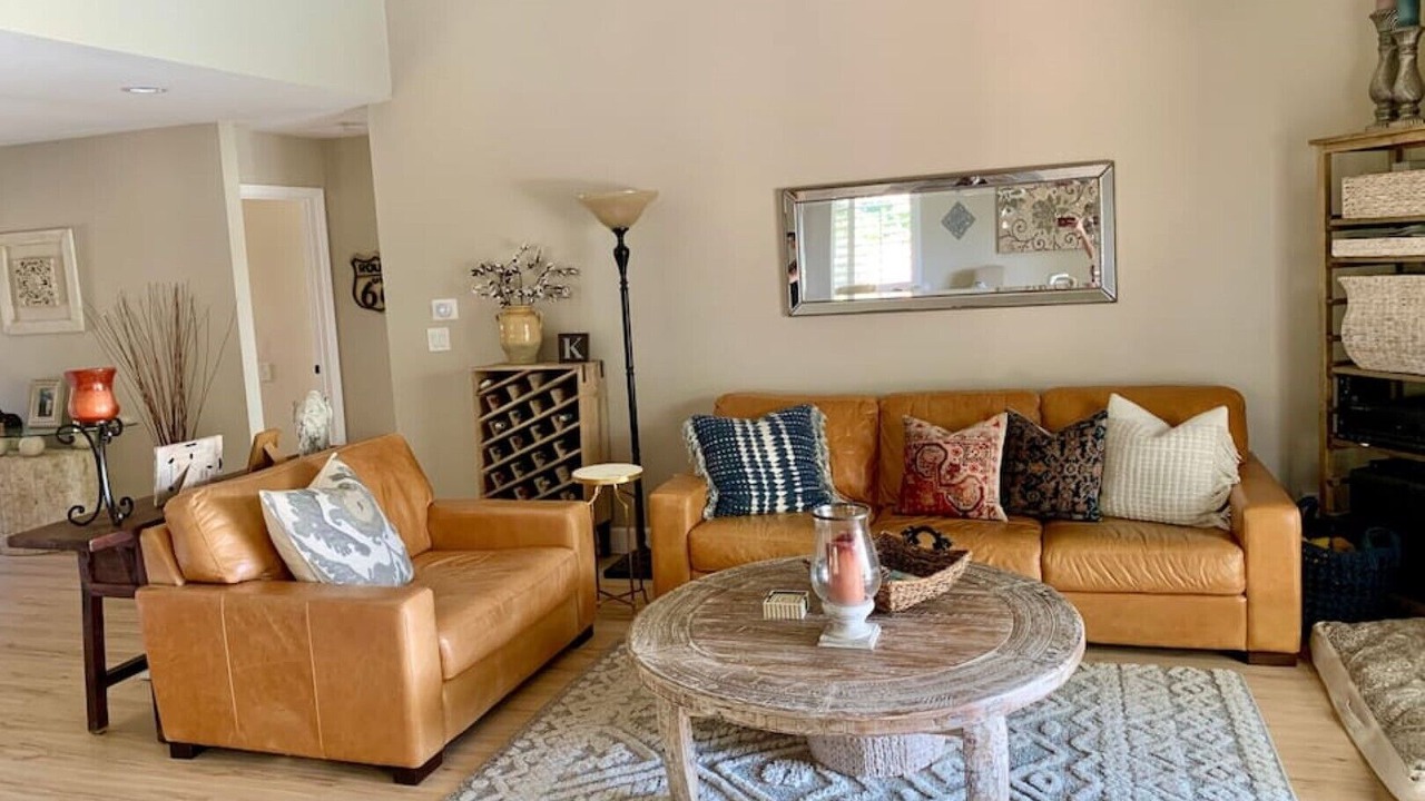 Photo of Livingroom in Allied Gardens