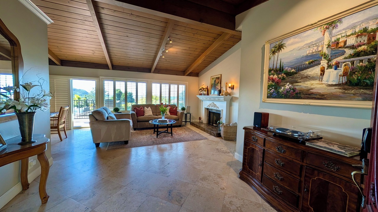 Photo of Livingroom in Del Mar Heights