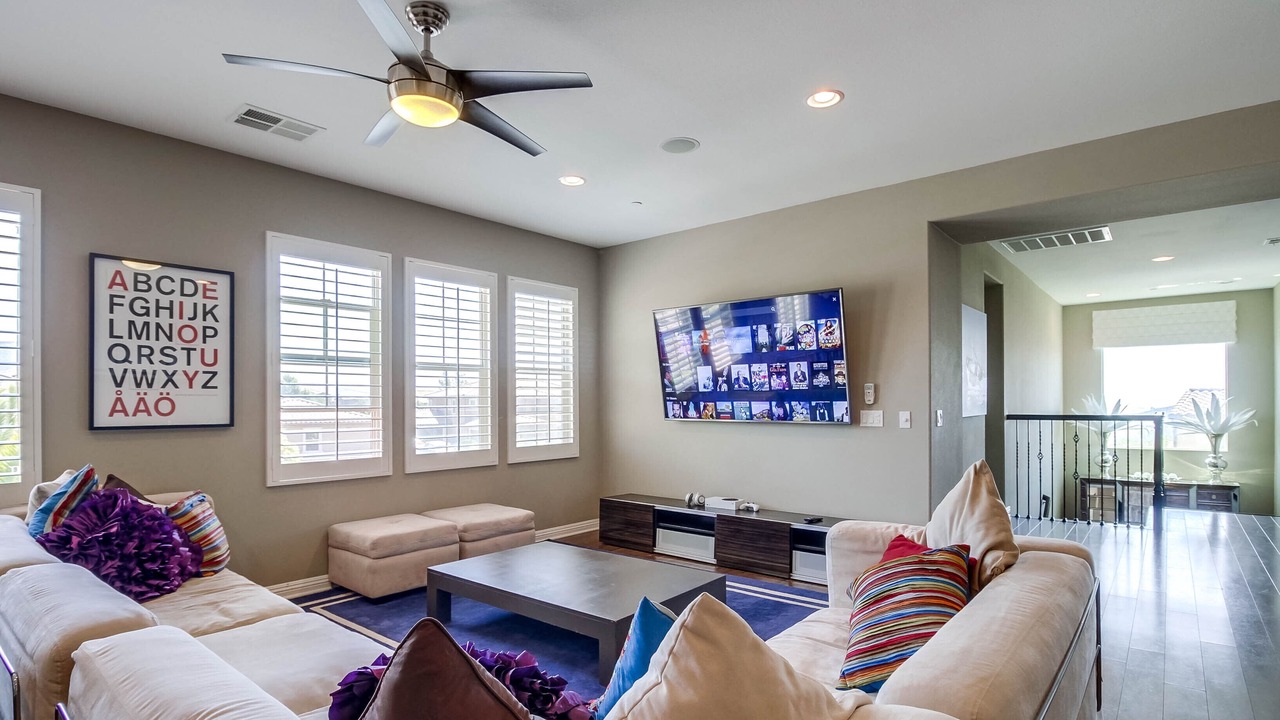 Photo of Livingroom in Spring Valley