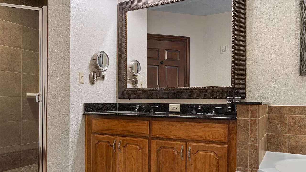 Photo of Bathroom in Lake Buena Vista