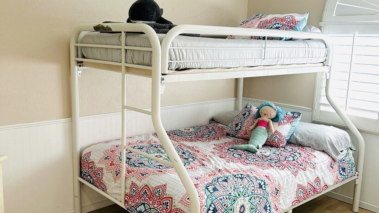 Photo of Bedroom in Clairemont