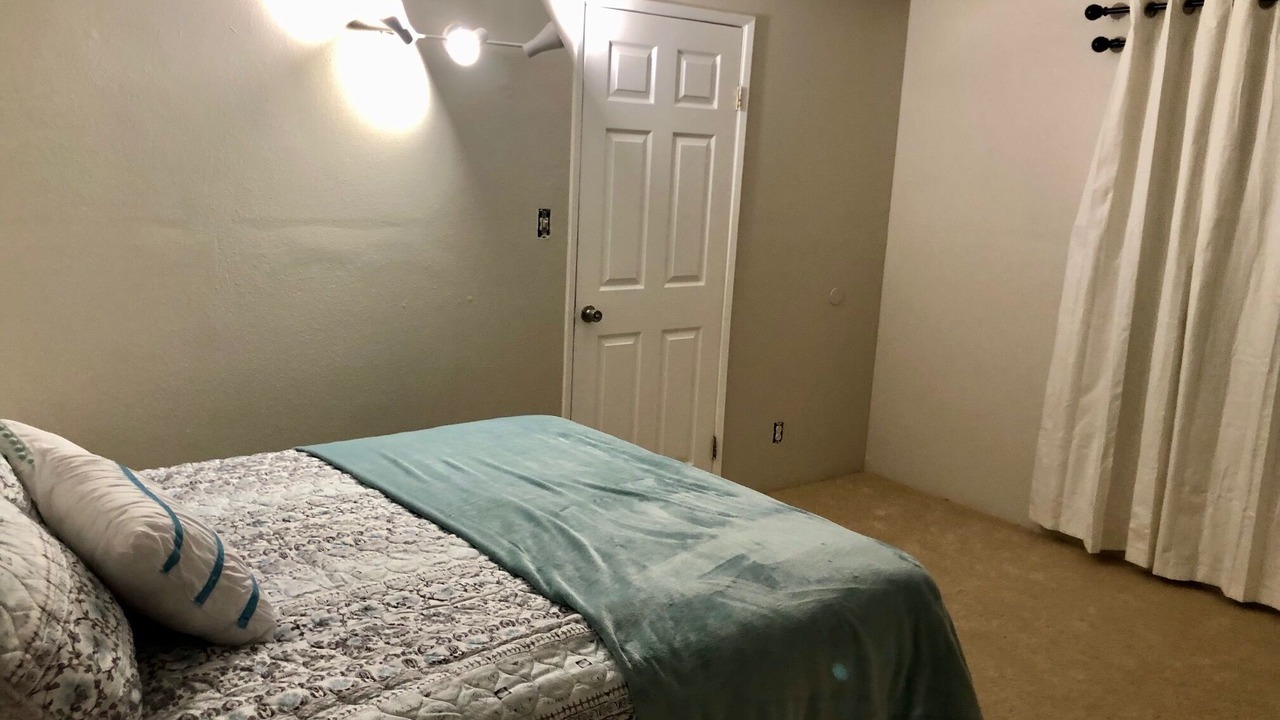 Photo of Bedroom in Clairemont