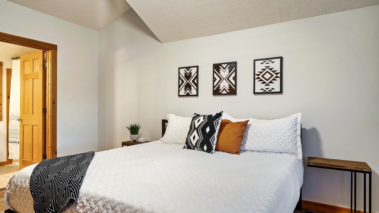 Photo of Bedroom in Gatlinburg
