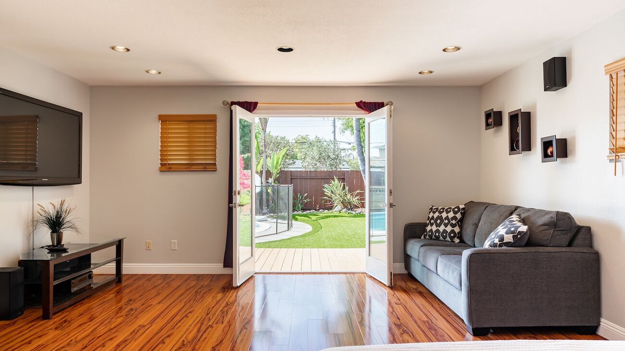 Photo of Livingroom in Clairemont