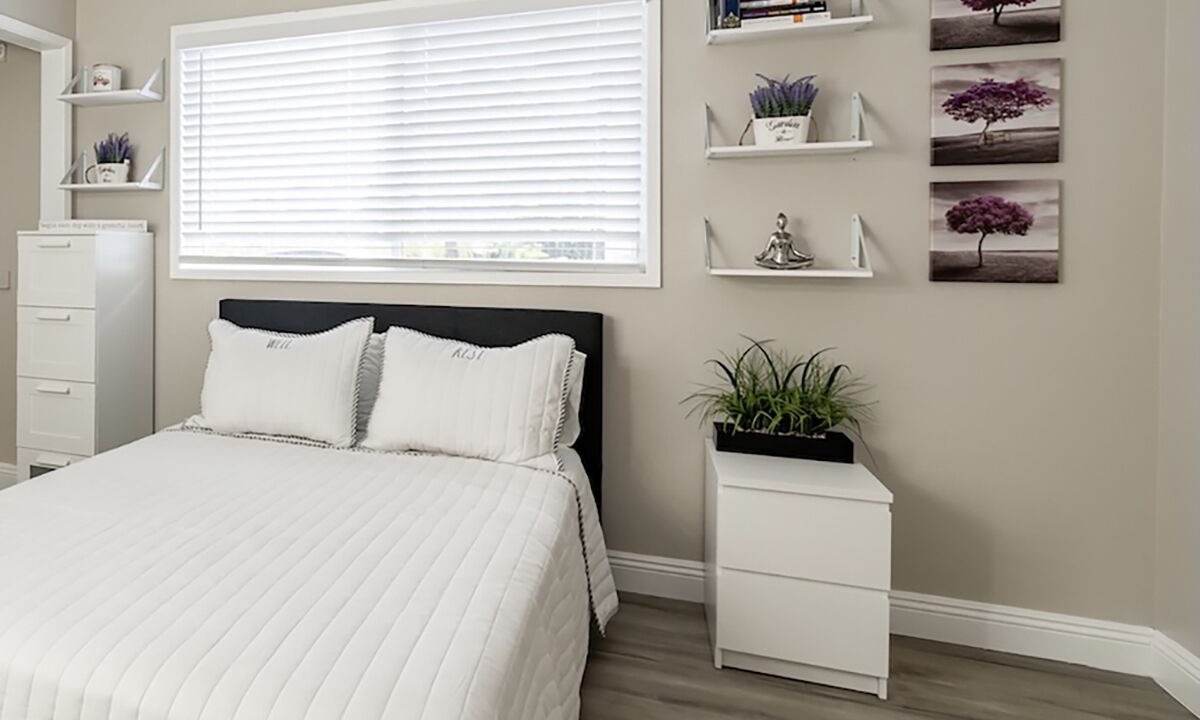 Photo of Bedroom in Clairemont