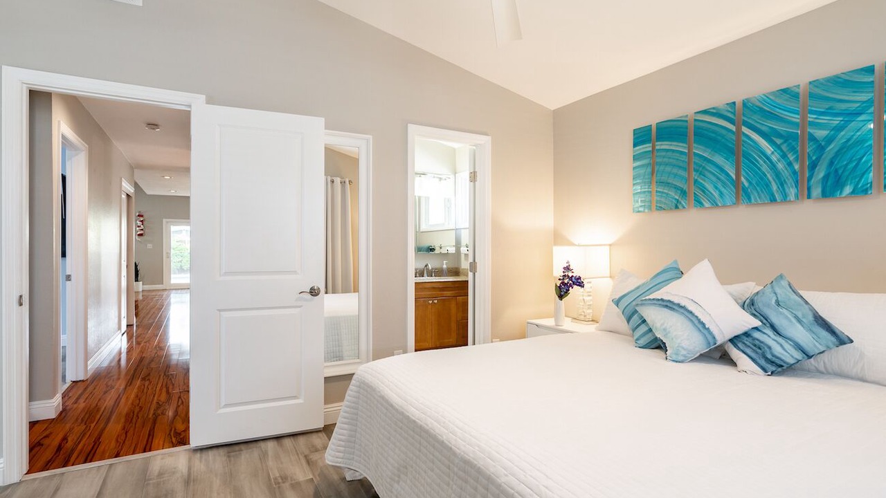 Photo of Bedroom in Clairemont