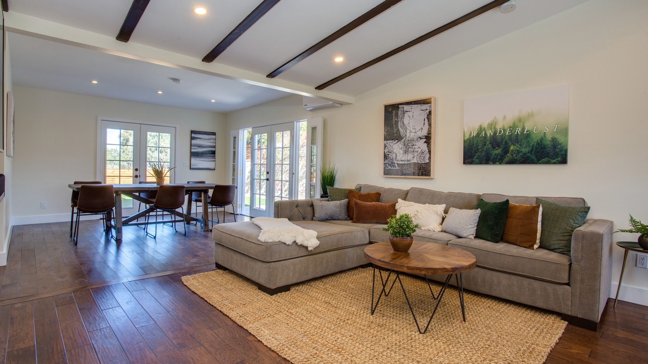 Photo of Livingroom in North Clairemont