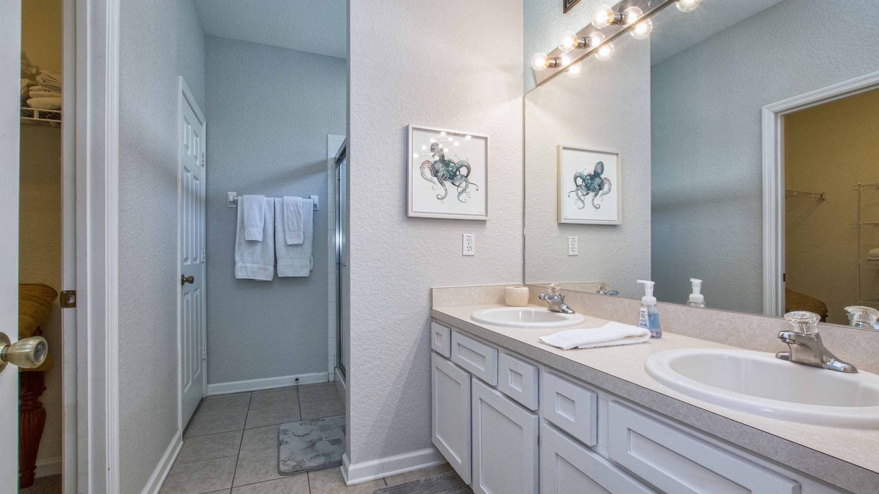 Photo of Bathroom in Windsor Hills