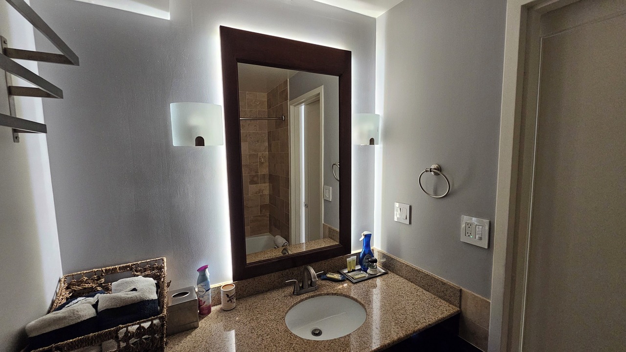 Photo of Bathroom in Hanamaulu
