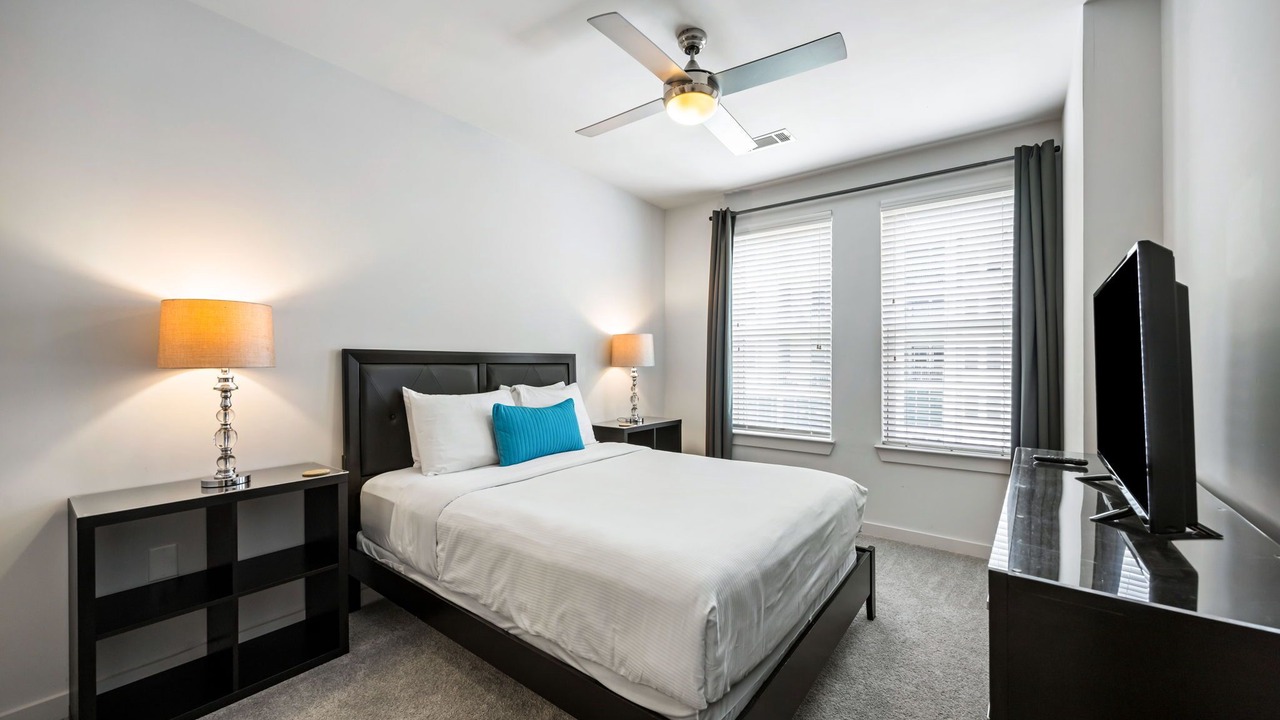 Photo of Bedroom in Midtown