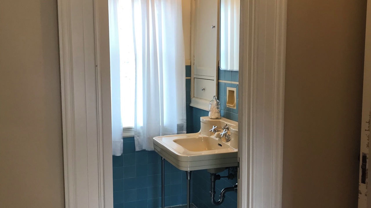 Photo of Bathroom in Emporium