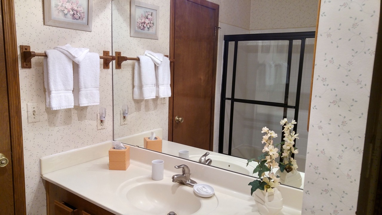 Photo of Bathroom in Pinetop