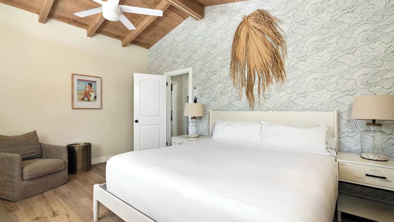 Photo of Bedroom in La Jolla Shores