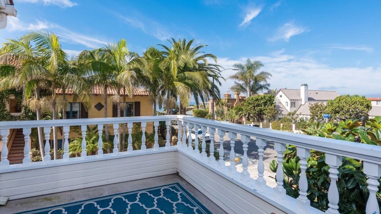 Photo of Patio Balcony in Village of La Jolla