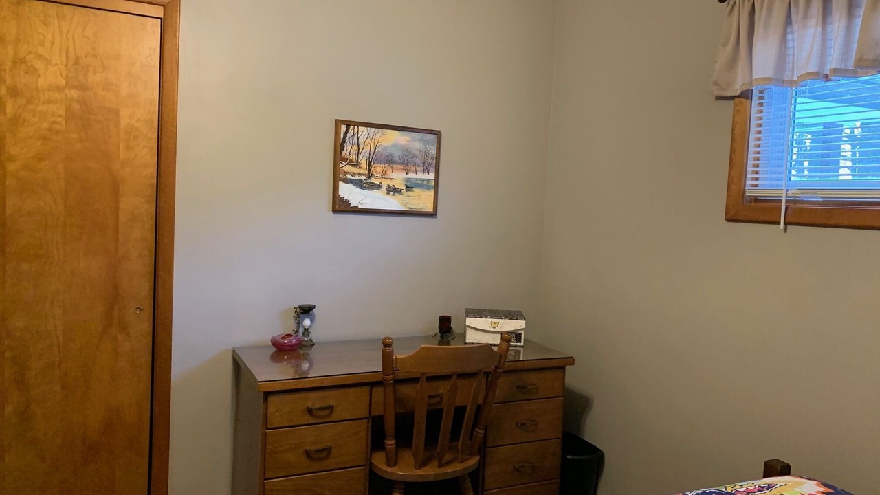 Photo of Bedroom in Centerville