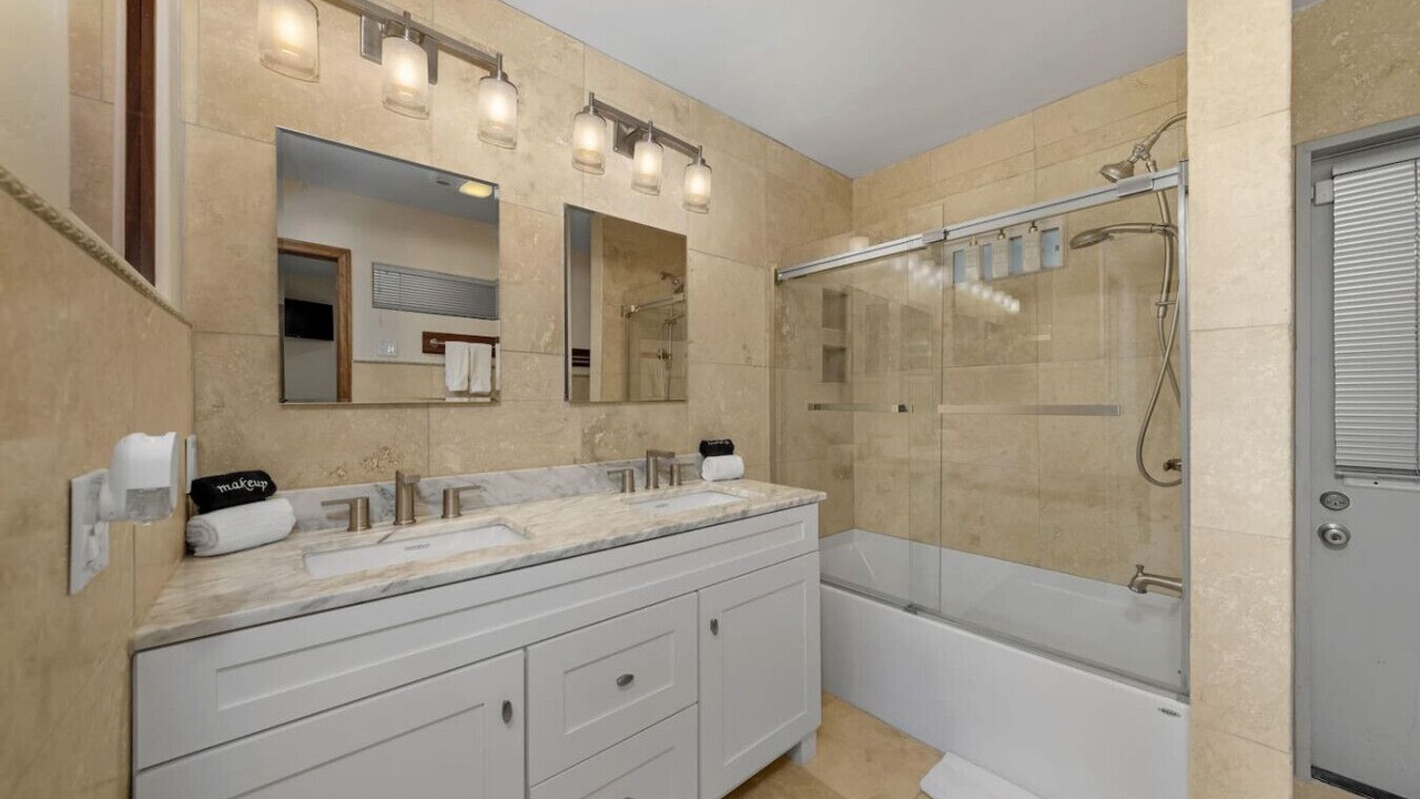 Photo of Bathroom in Crown Point