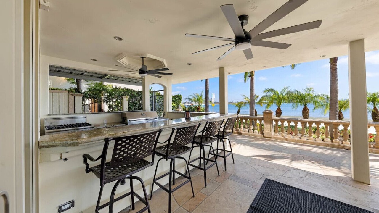 Photo of Patio Balcony in Crown Point