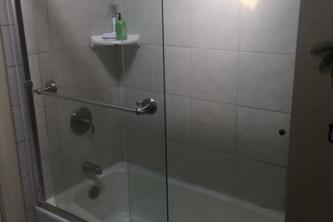 Photo of Bathroom in Maunaloa