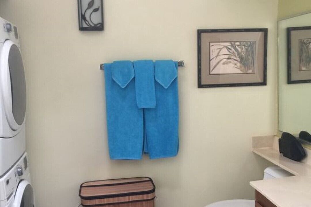 Photo of Bathroom in Maunaloa