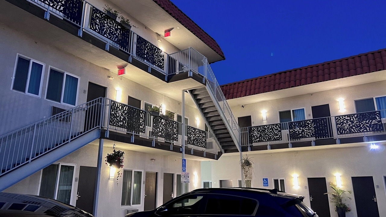 Photo of Outdoor in Mission Hills
