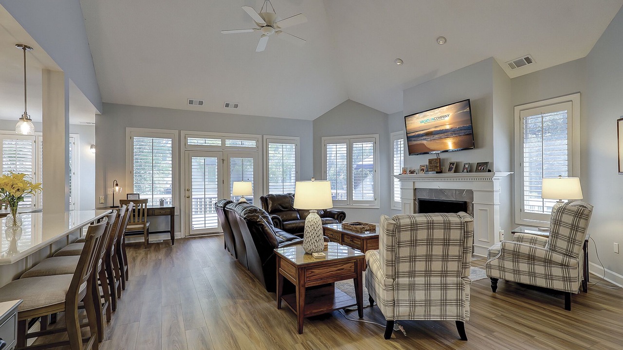 Photo of Livingroom in North Forest Beach
