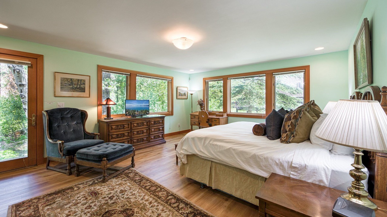 Photo of Bedroom in Alpine Meadows