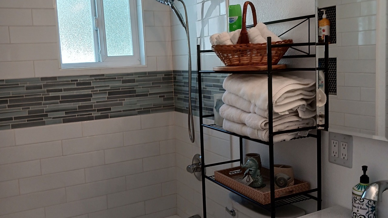 Photo of Bathroom in Fairmount Park
