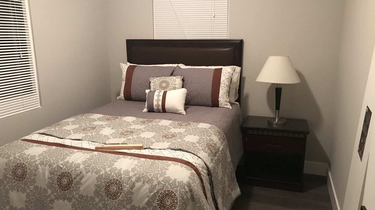 Photo of Bedroom in Allied Gardens
