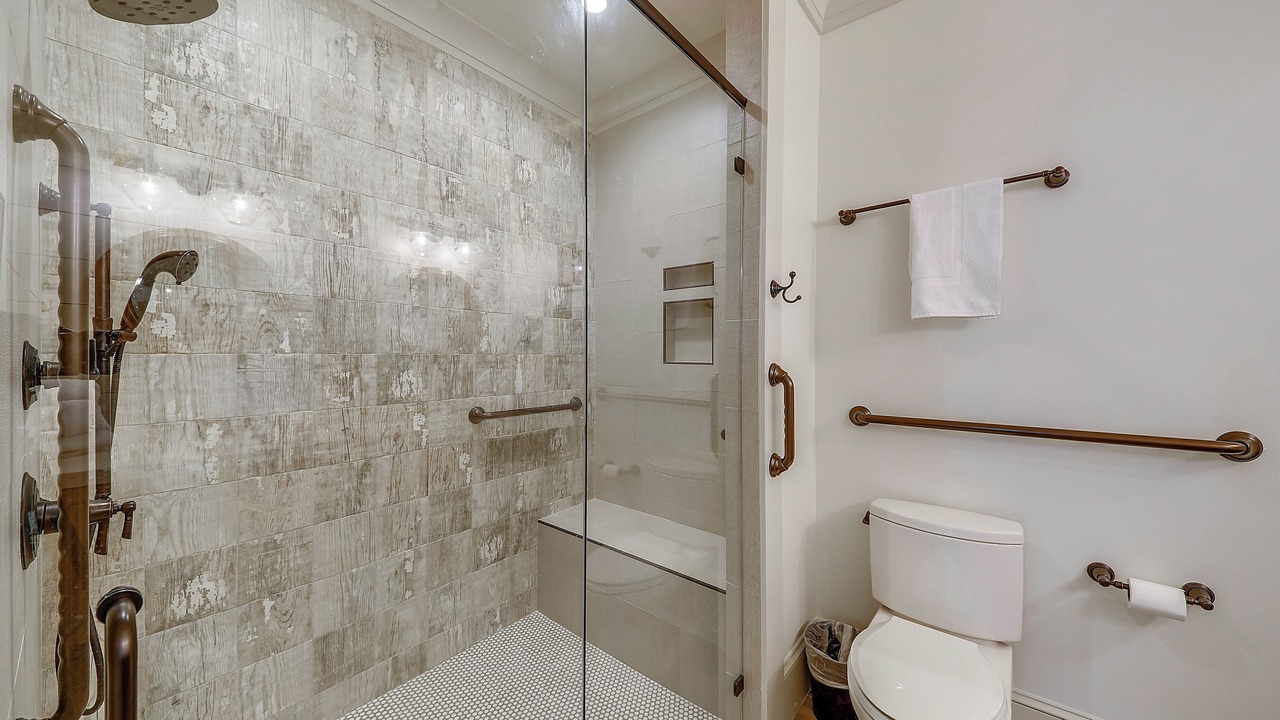 Photo of Bathroom in North Forest Beach
