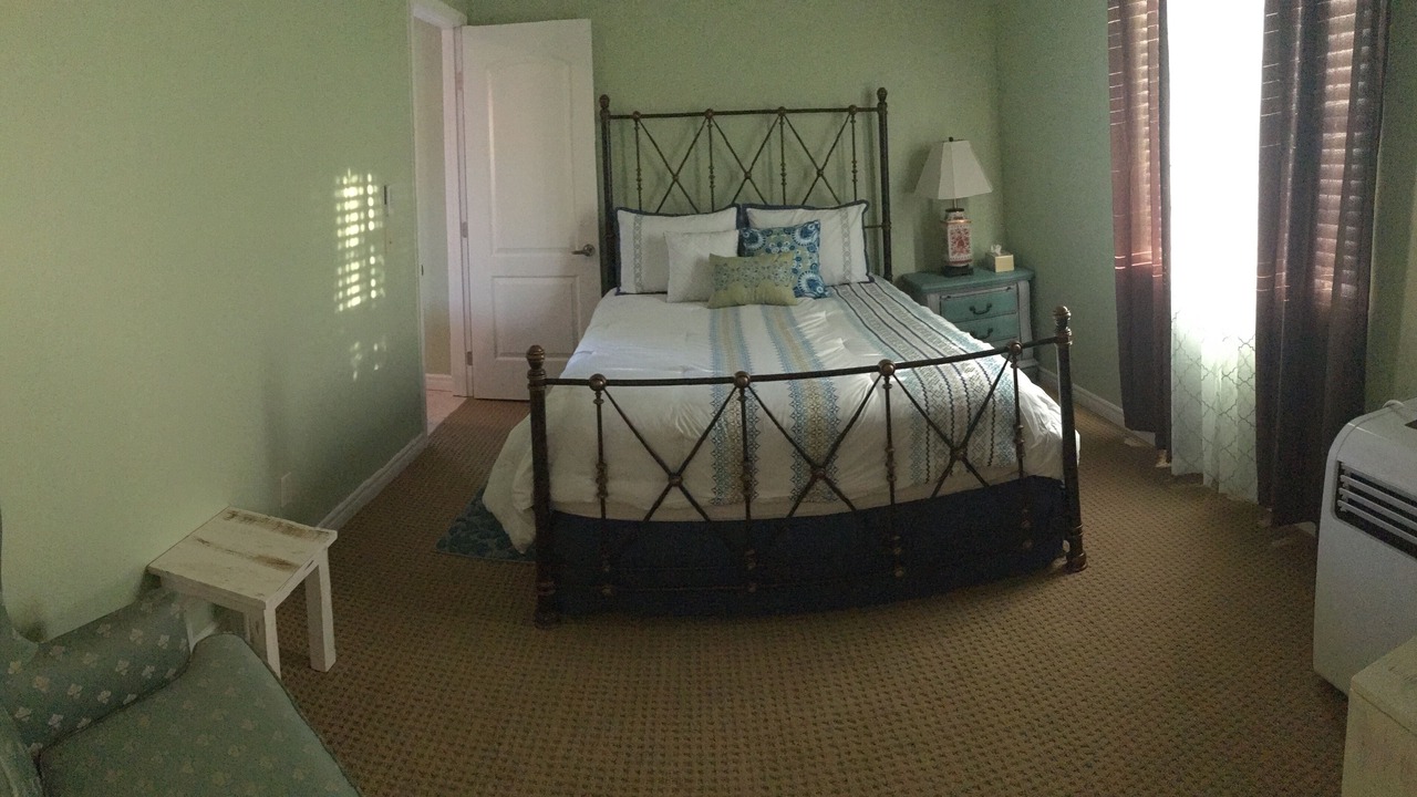 Photo of Bedroom in Tierrasanta