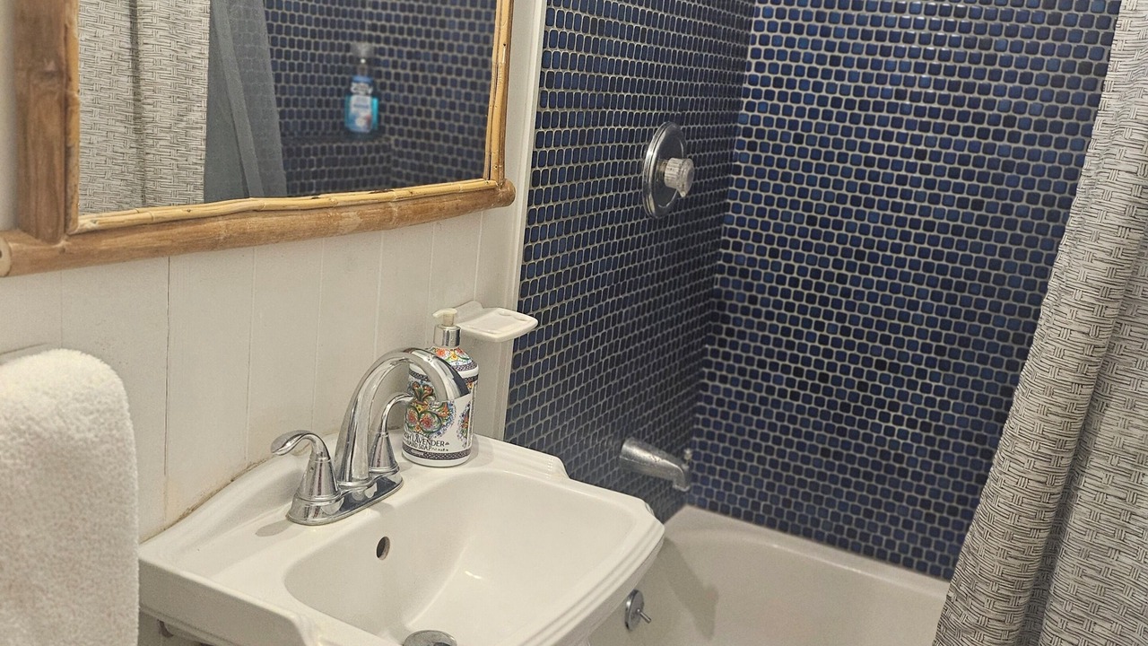 Photo of Bathroom in Kilauea