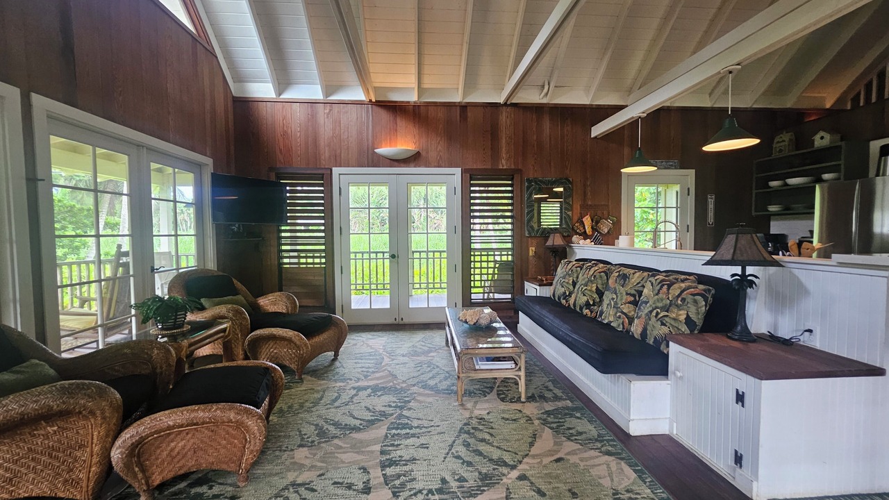 Photo of Livingroom in Kilauea
