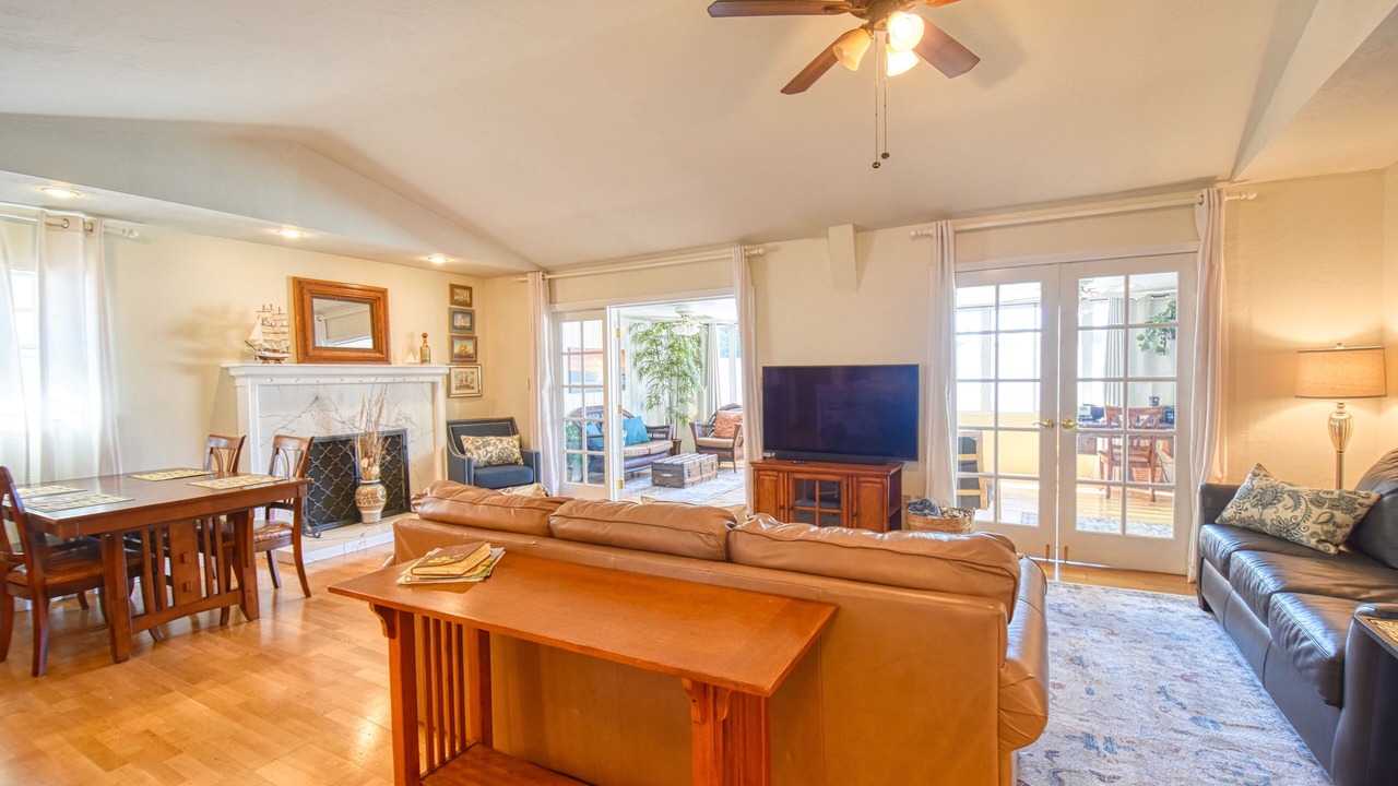 Photo of Livingroom in North Clairemont