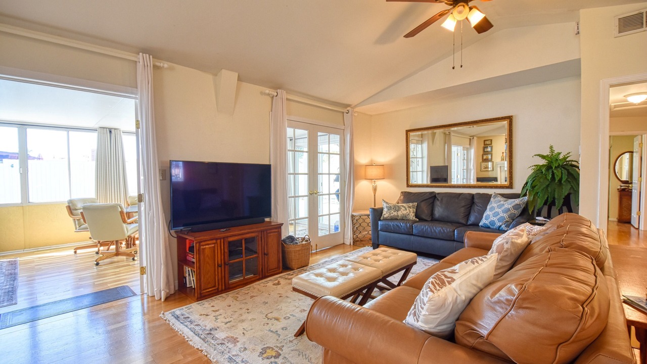 Photo of Livingroom in North Clairemont