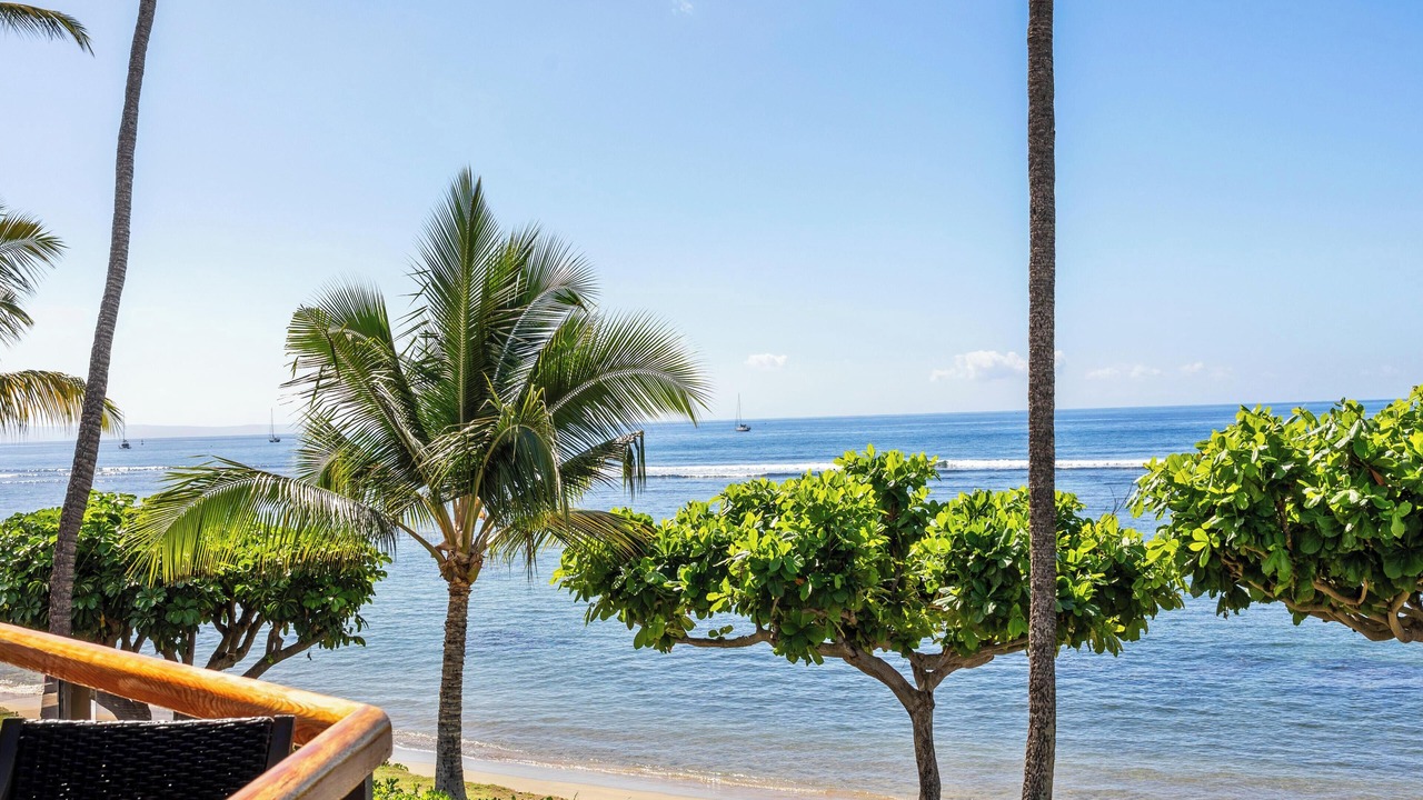Photo of Patio Balcony in Historic Lahaina Front Street