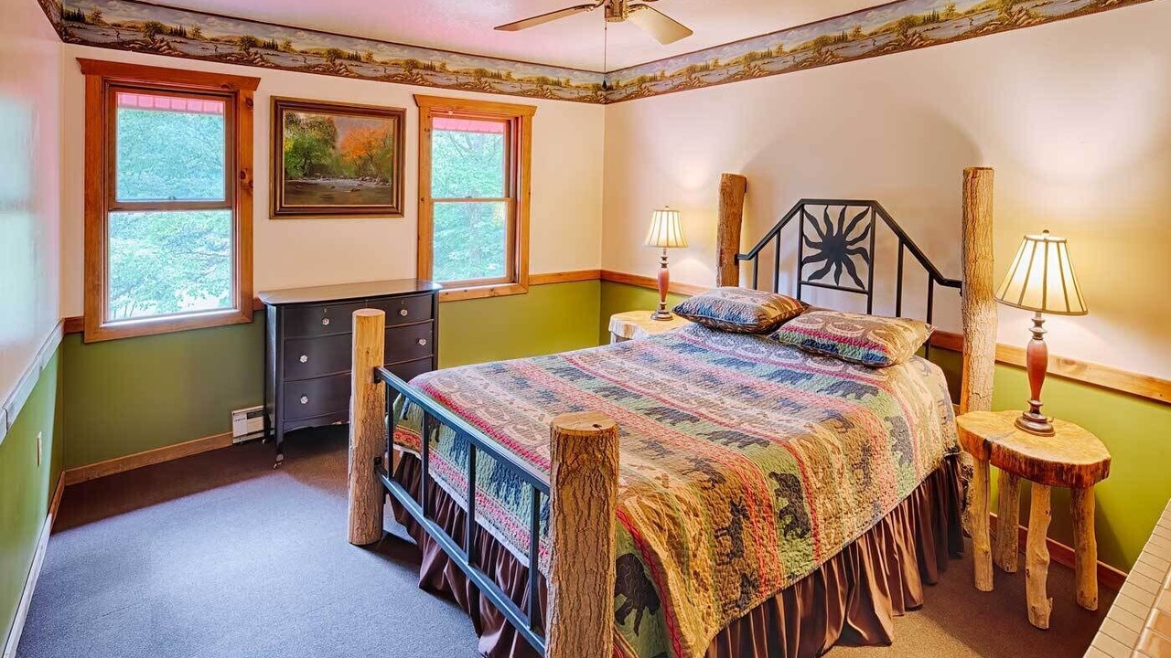 Photo of Bedroom in Champion