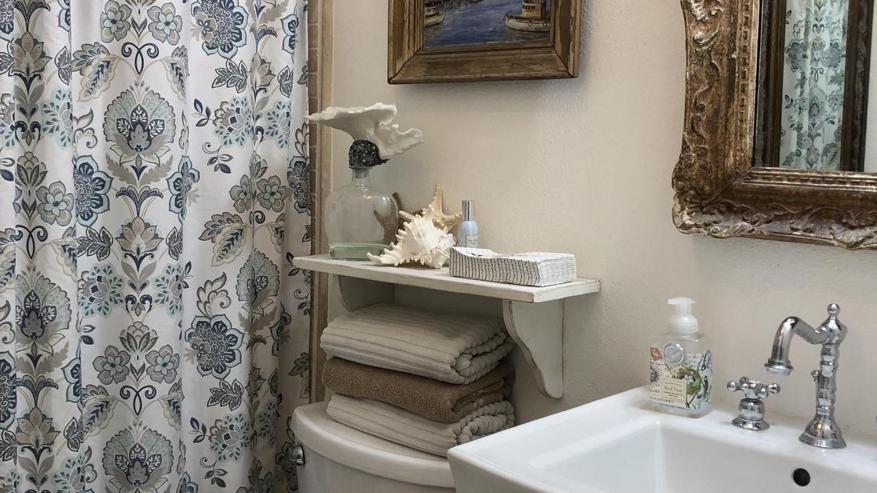 Photo of Bathroom in Bay Ho