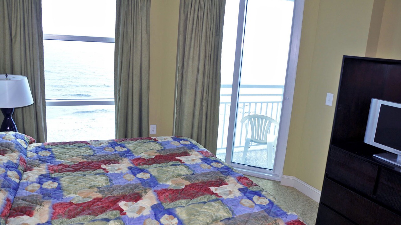 Photo of Bedroom in Crescent Beach