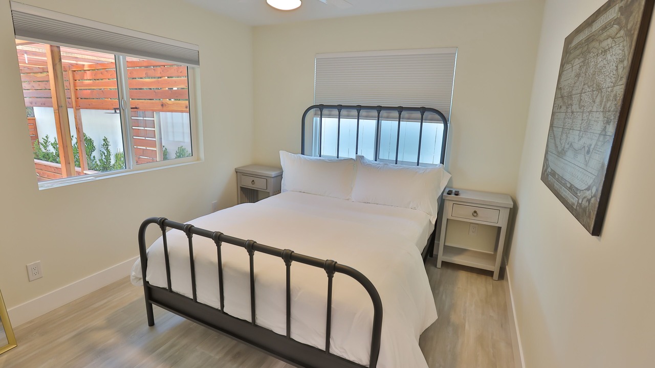 Photo of Bedroom in Pacific Beach