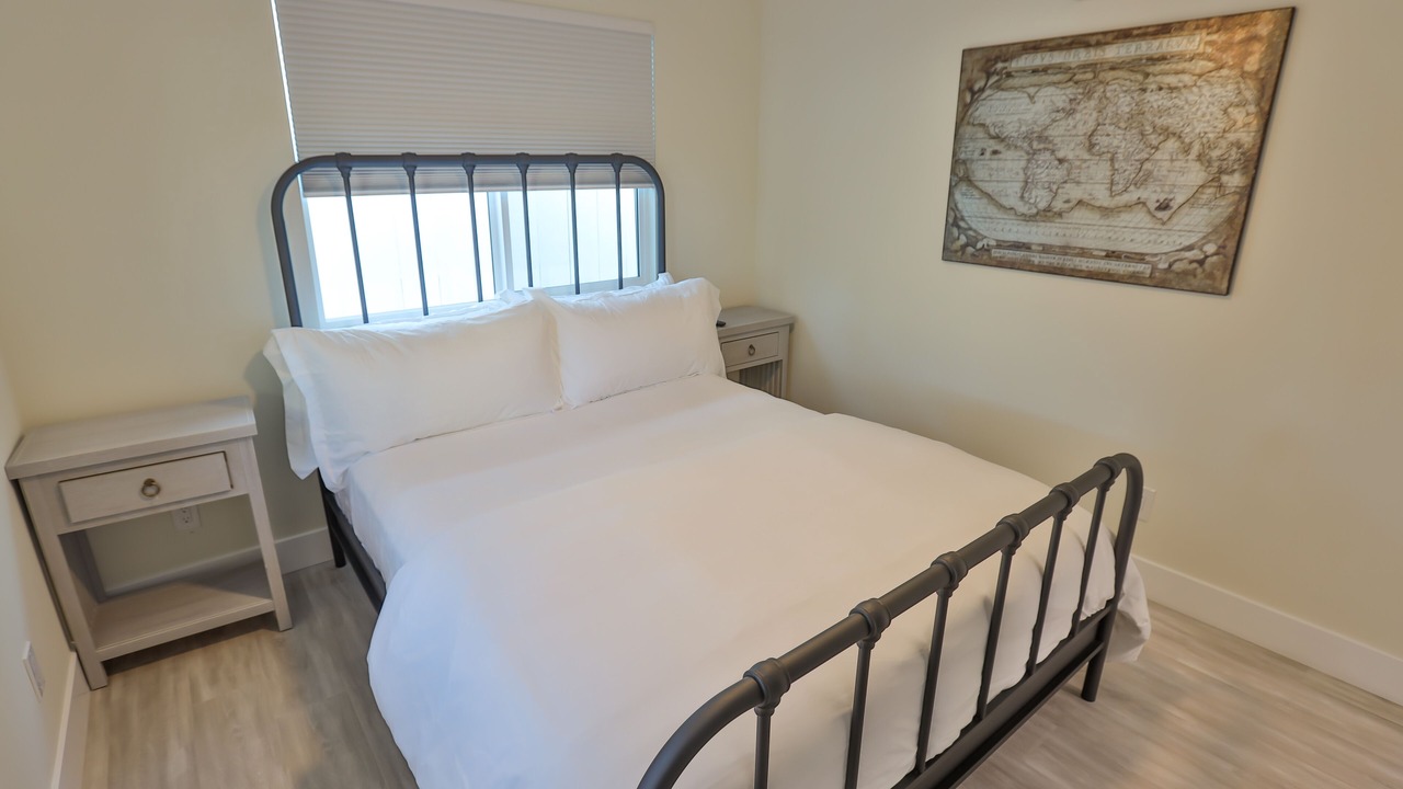 Photo of Bedroom in Pacific Beach