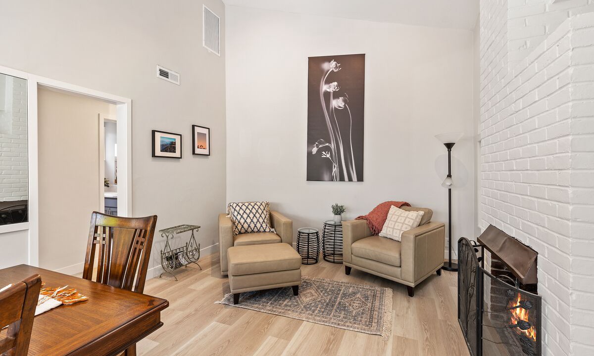Photo of Livingroom in La Jolla Shores