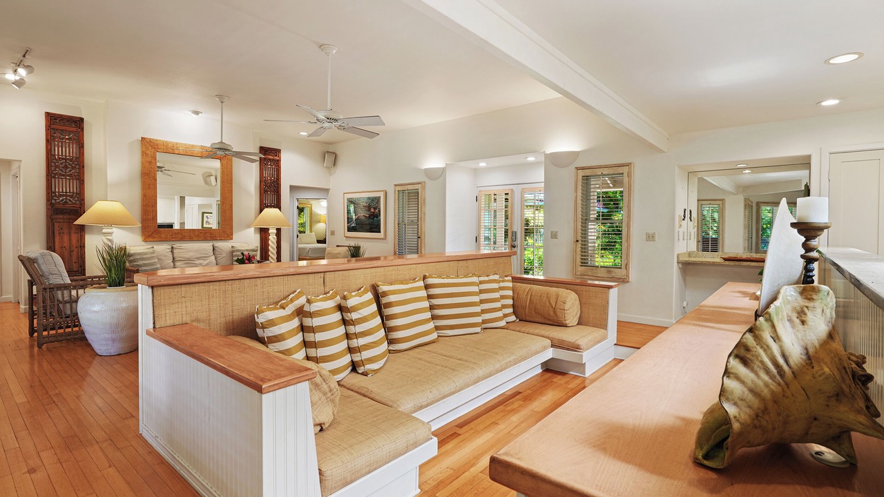 Photo of Livingroom in Bayview
