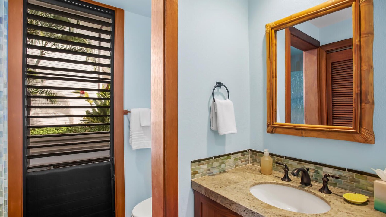 Photo of Bathroom in Poipu